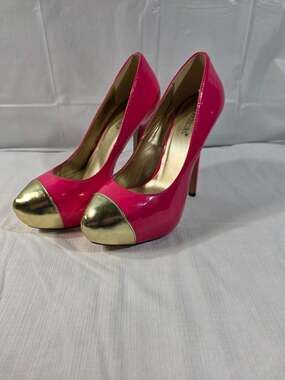 Shoe Dazzle high heels size 8